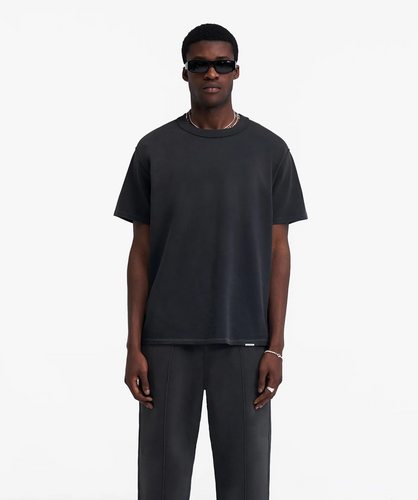 How to style Oversized T-Shirts for Men