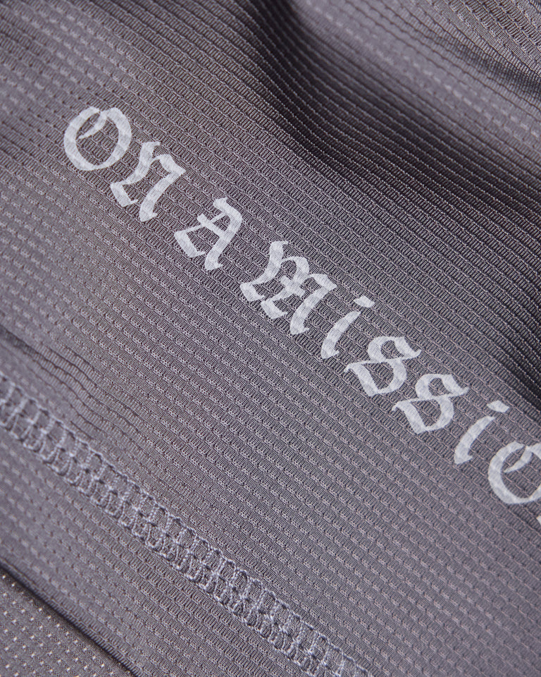 247M100174-44_MATERIAL_MOISTURE_WICKING.jpg