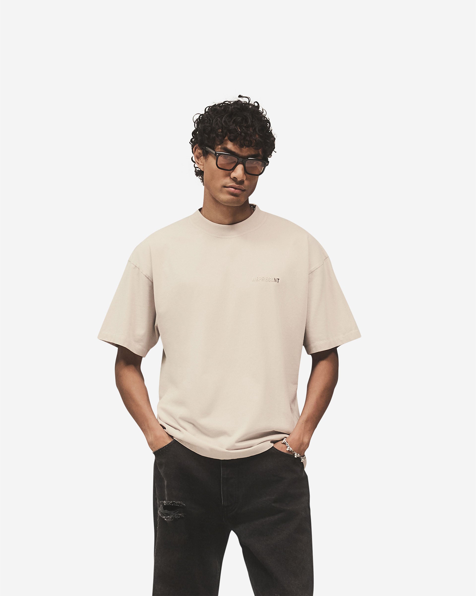 Metal_Block_Logo_T-Shirt_-_Concrete_03.jpg