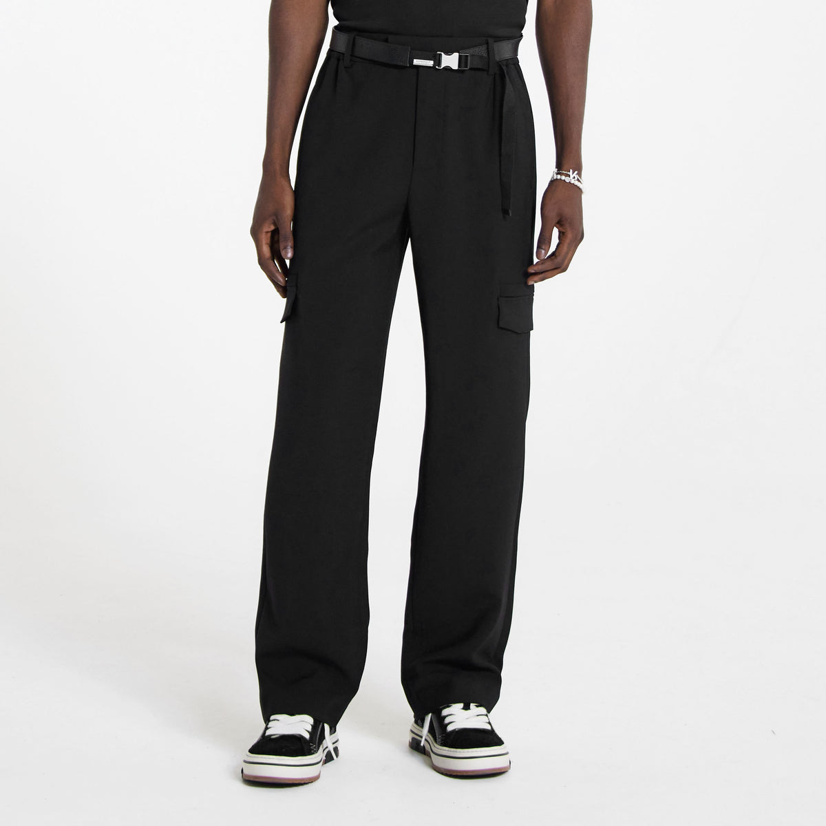 Black Relaxed Cargo Pants | REPRESENT CLO