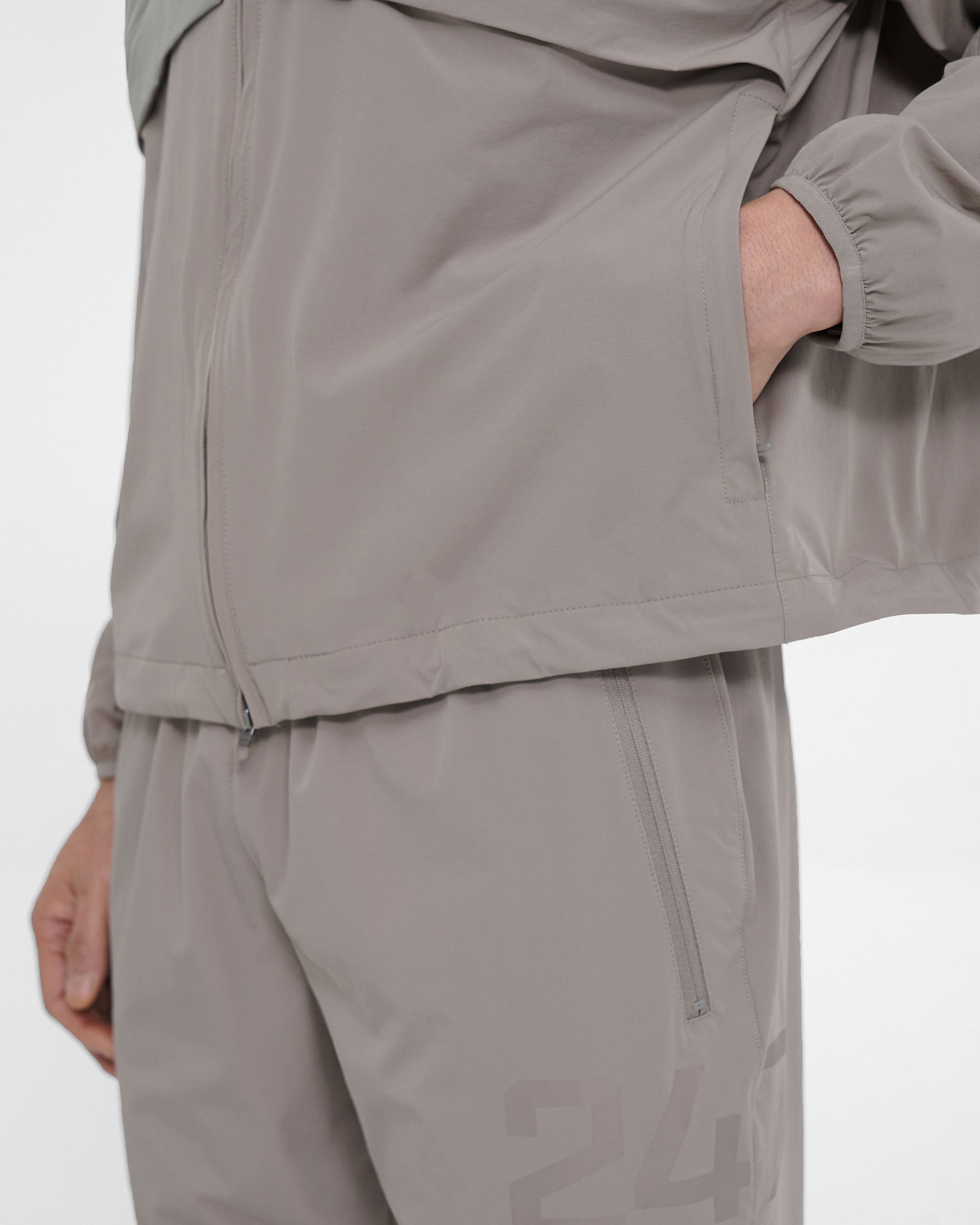 247 Hooded Training Jacket - Cinder