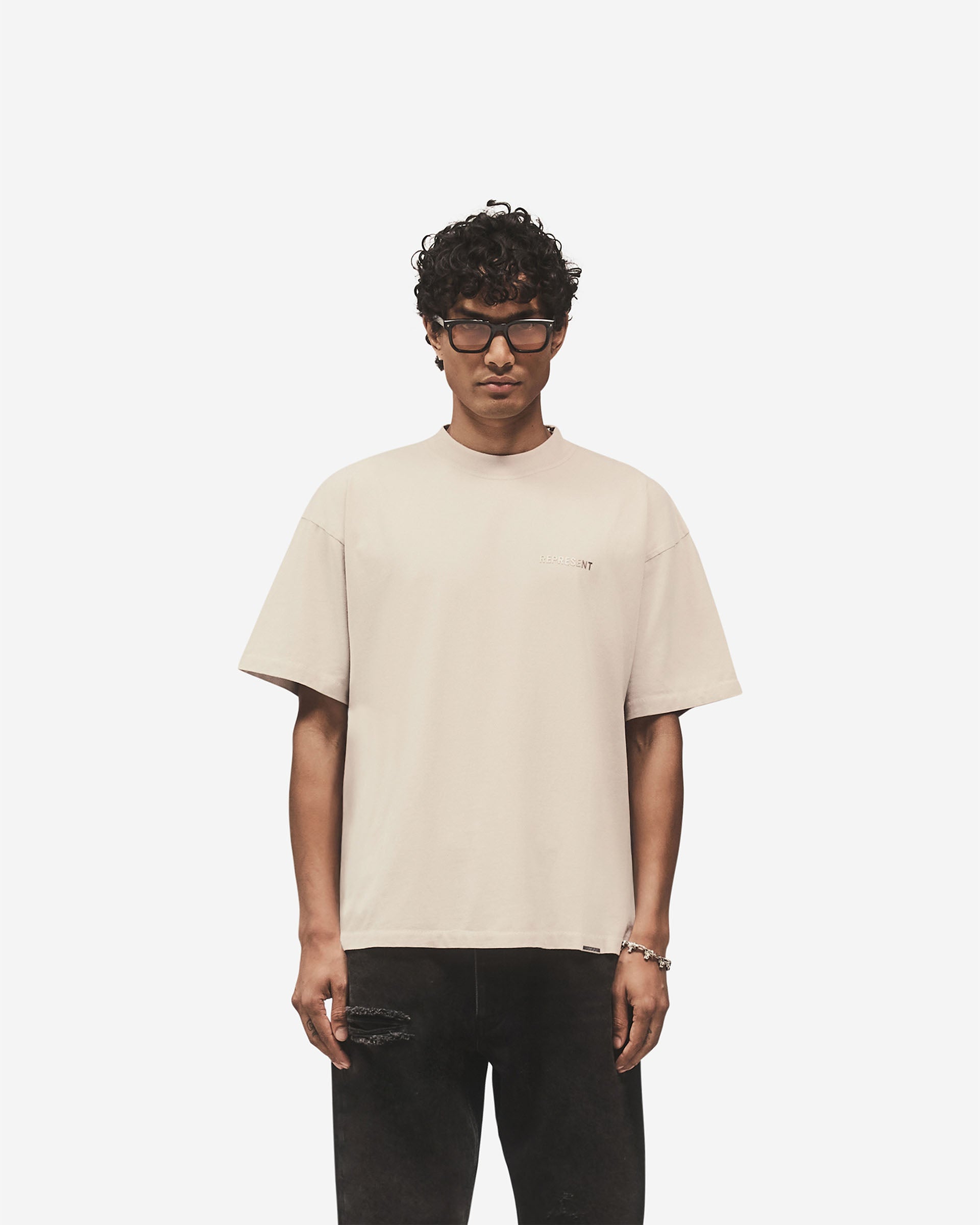 Metal_Block_Logo_T-Shirt_-_Concrete_04.jpg